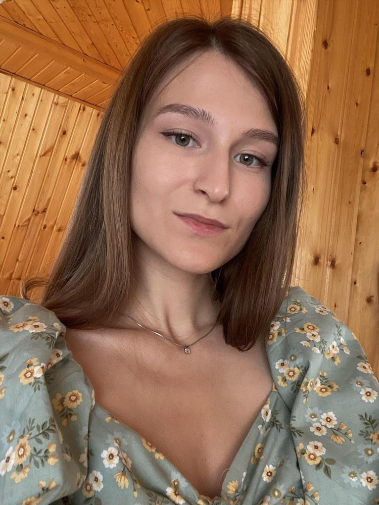 Где найти девушку